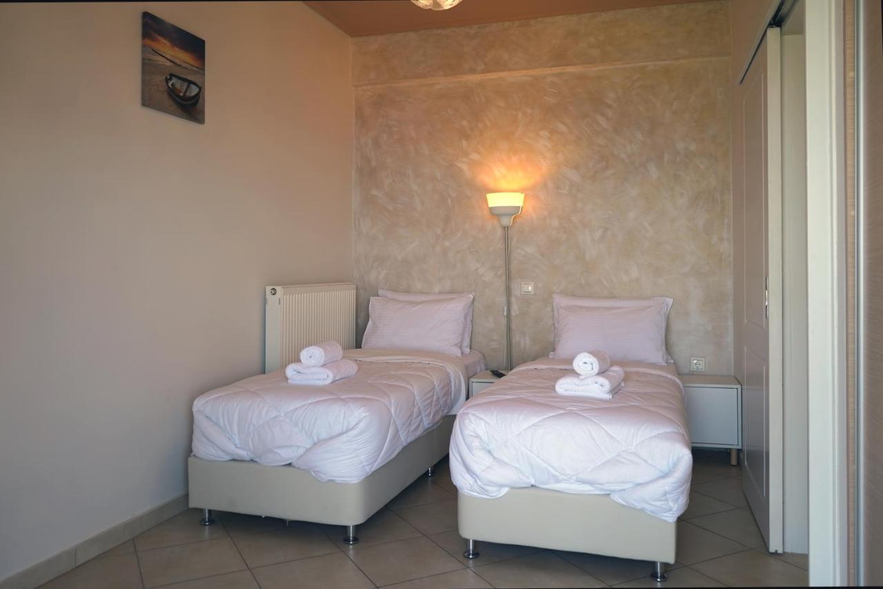 Semiramis Suites With Pool Kalamata Dış mekan fotoğraf