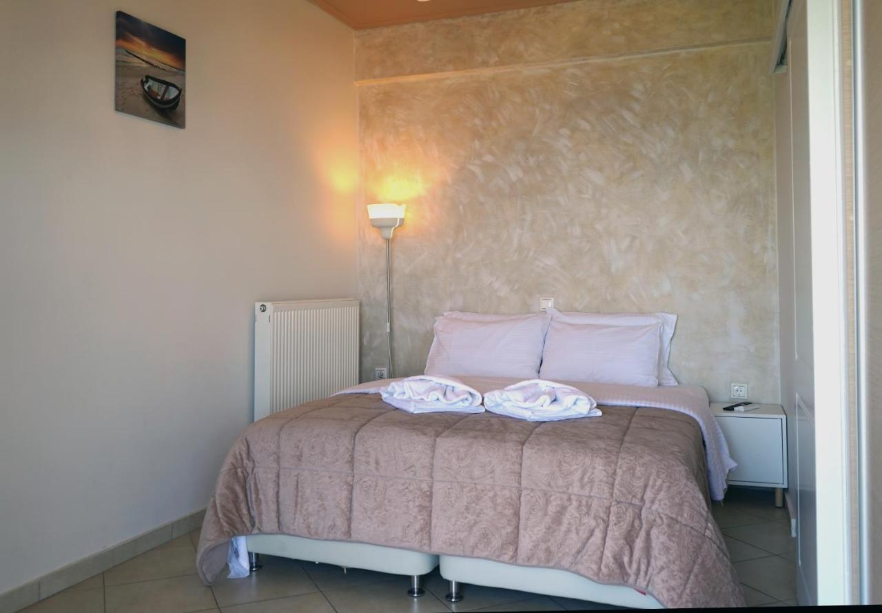 Semiramis Suites With Pool Kalamata Dış mekan fotoğraf
