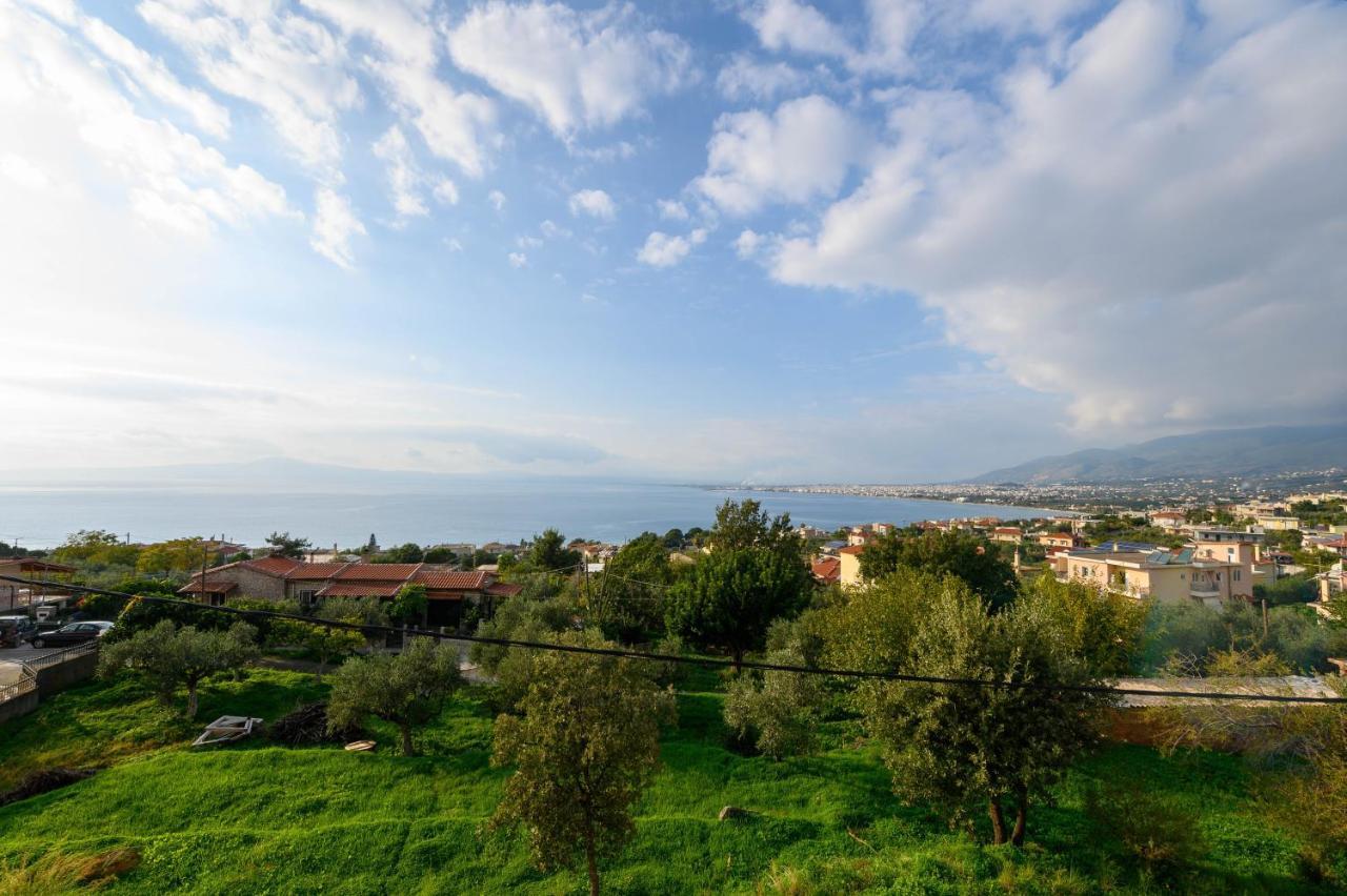 Semiramis Suites With Pool Kalamata Dış mekan fotoğraf