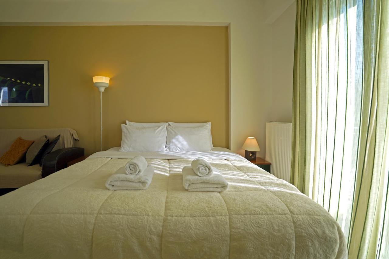 Semiramis Suites With Pool Kalamata Dış mekan fotoğraf