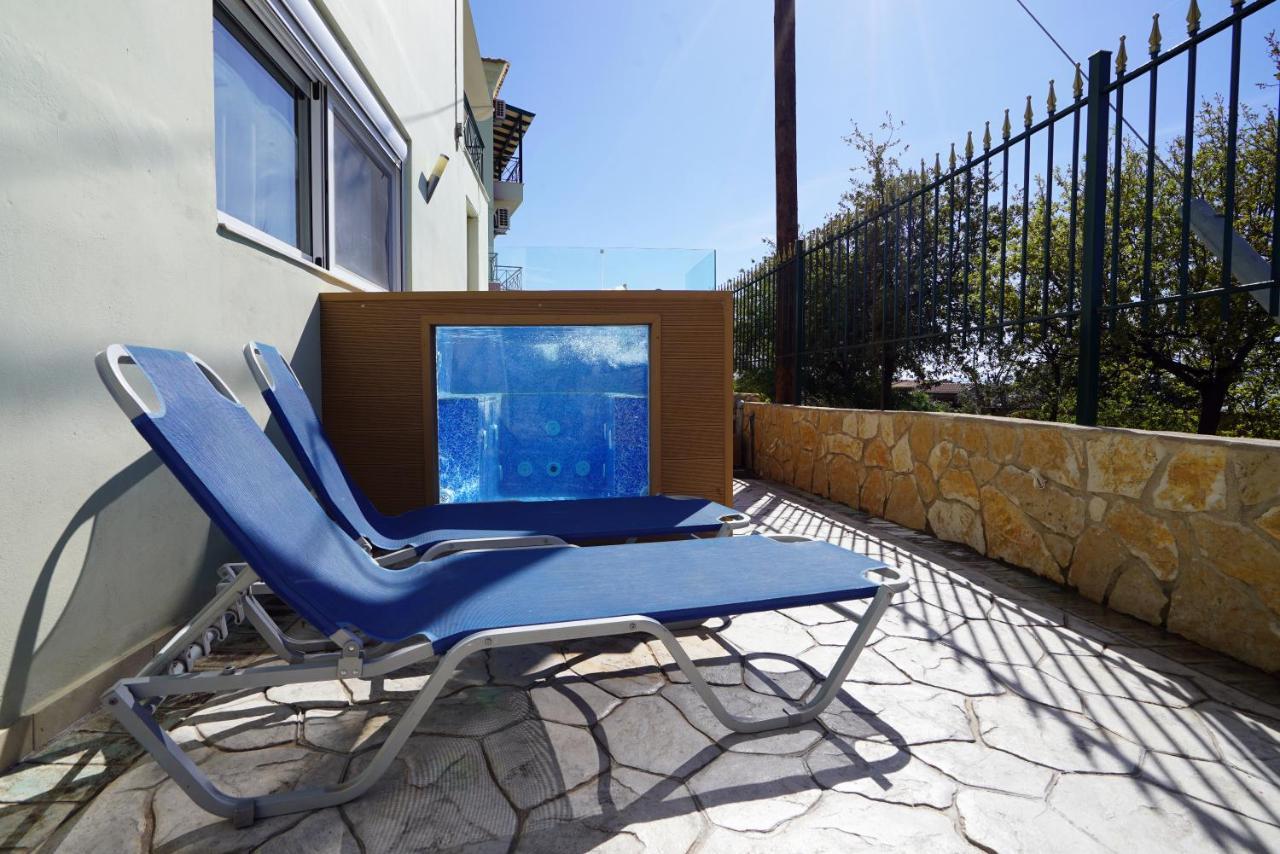 Semiramis Suites With Pool Kalamata Dış mekan fotoğraf