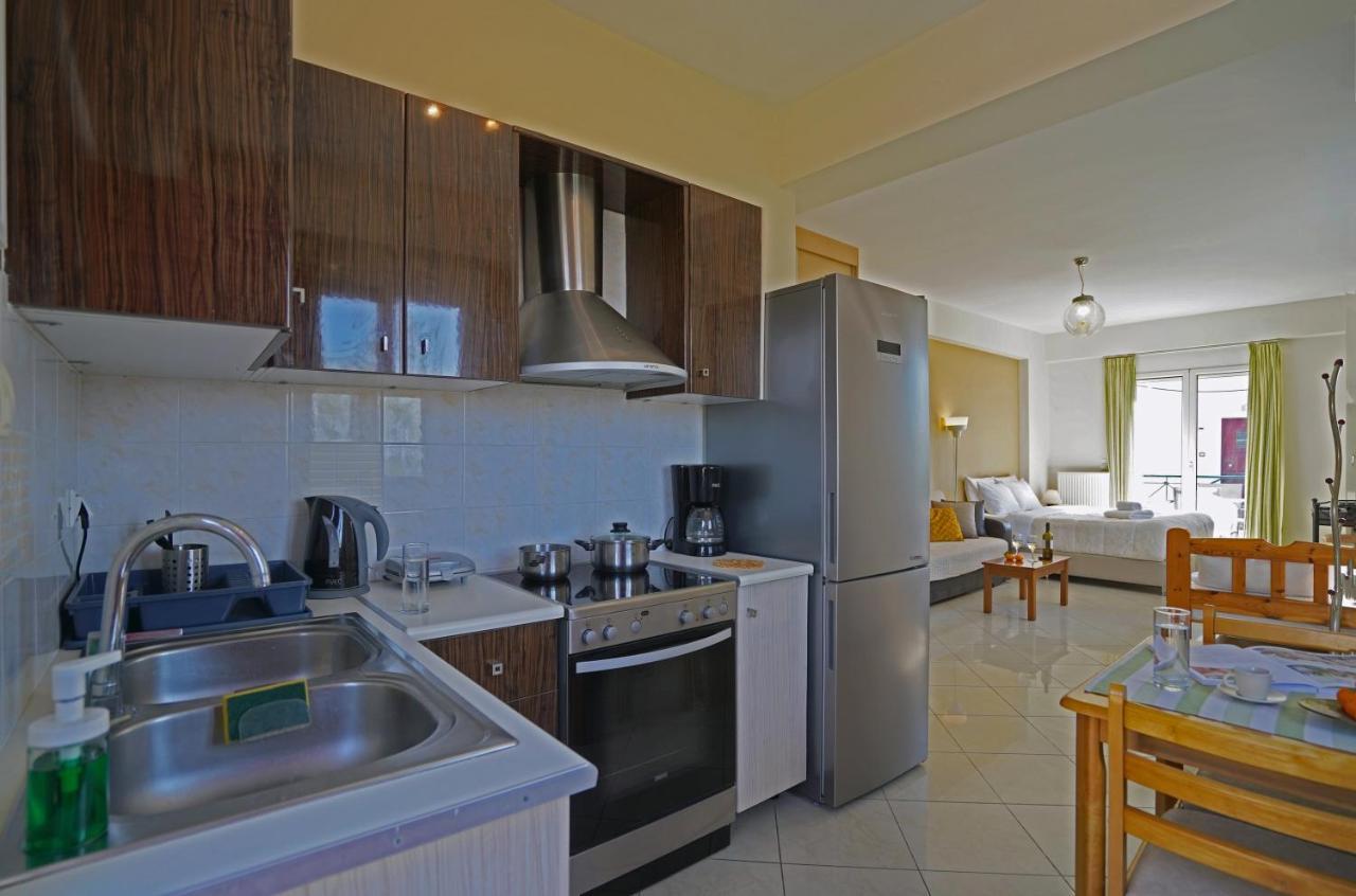 Semiramis Suites With Pool Kalamata Dış mekan fotoğraf