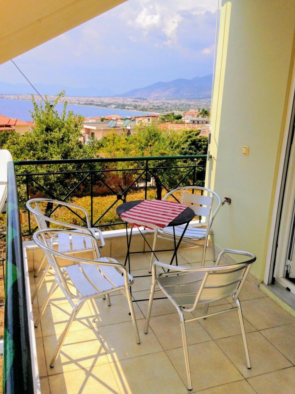 Semiramis Suites With Pool Kalamata Dış mekan fotoğraf