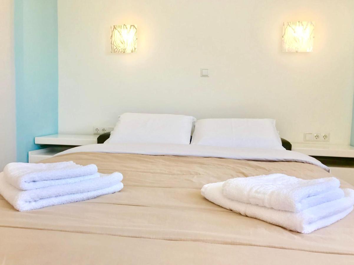 Semiramis Suites With Pool Kalamata Dış mekan fotoğraf