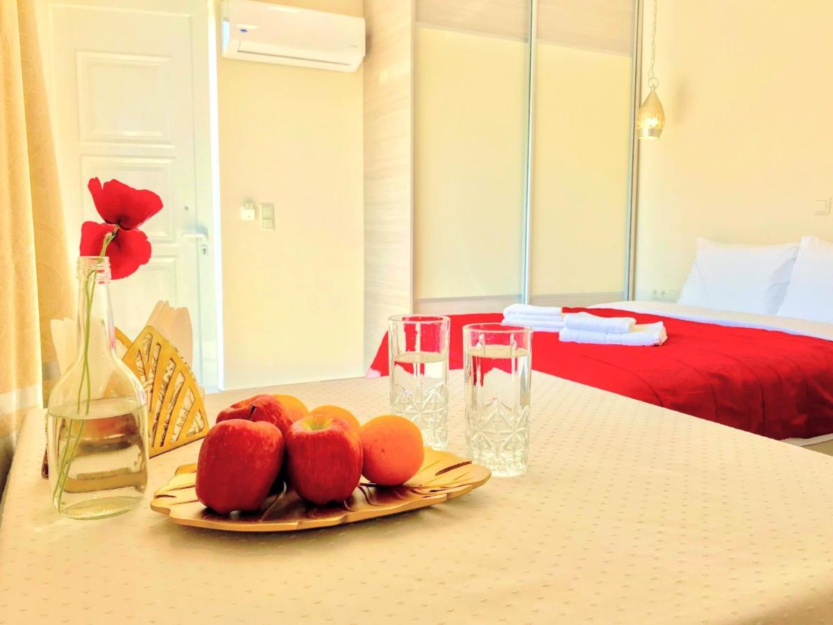 Semiramis Suites With Pool Kalamata Dış mekan fotoğraf